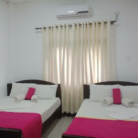 Tree House Holiday Home Kombichankulama 外观 照片