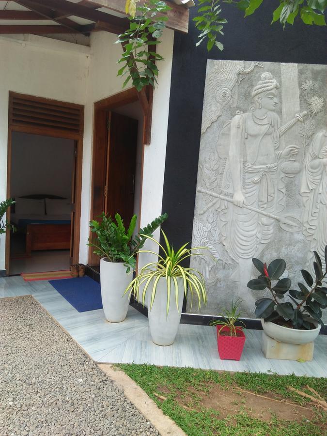 Tree House Holiday Home Kombichankulama 外观 照片