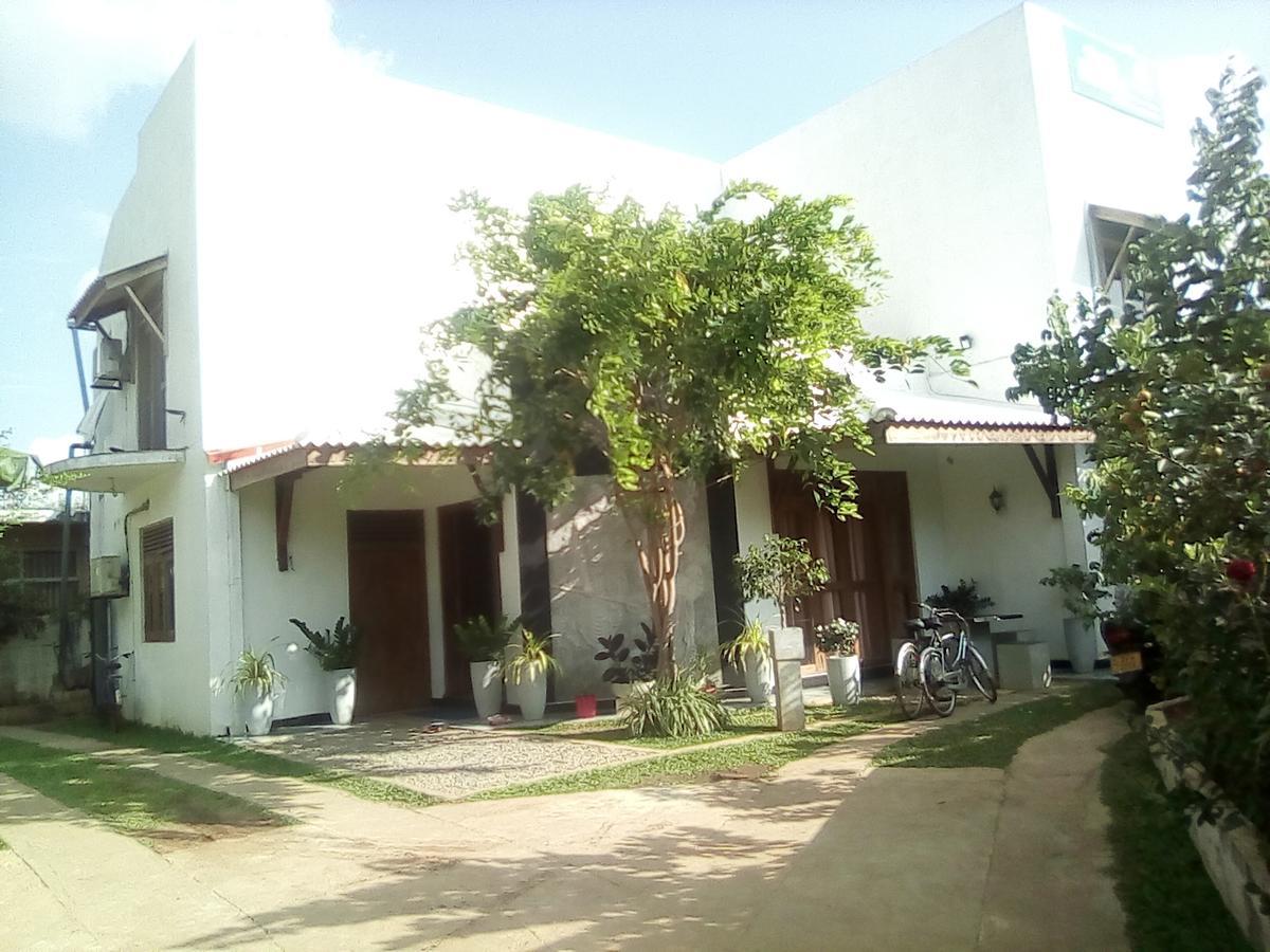 Tree House Holiday Home Kombichankulama 外观 照片