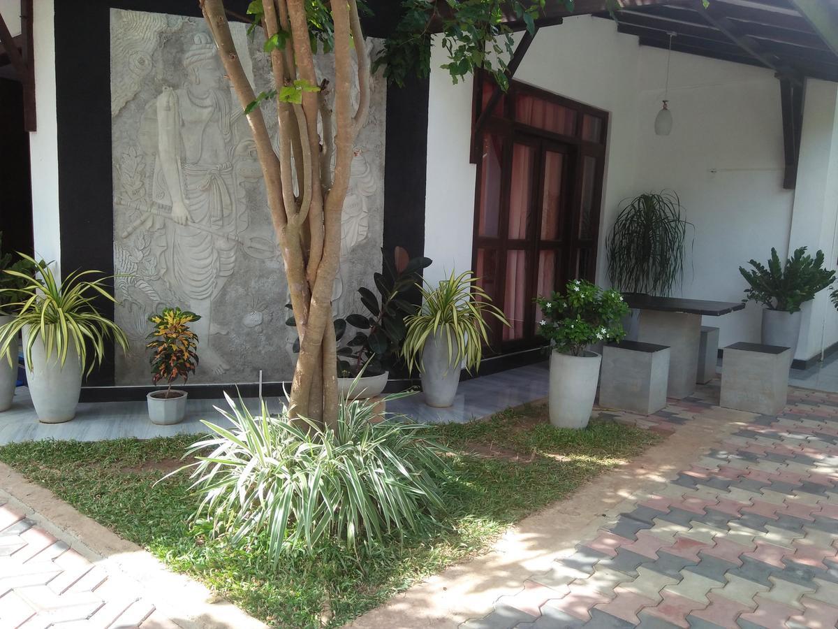 Tree House Holiday Home Kombichankulama 外观 照片
