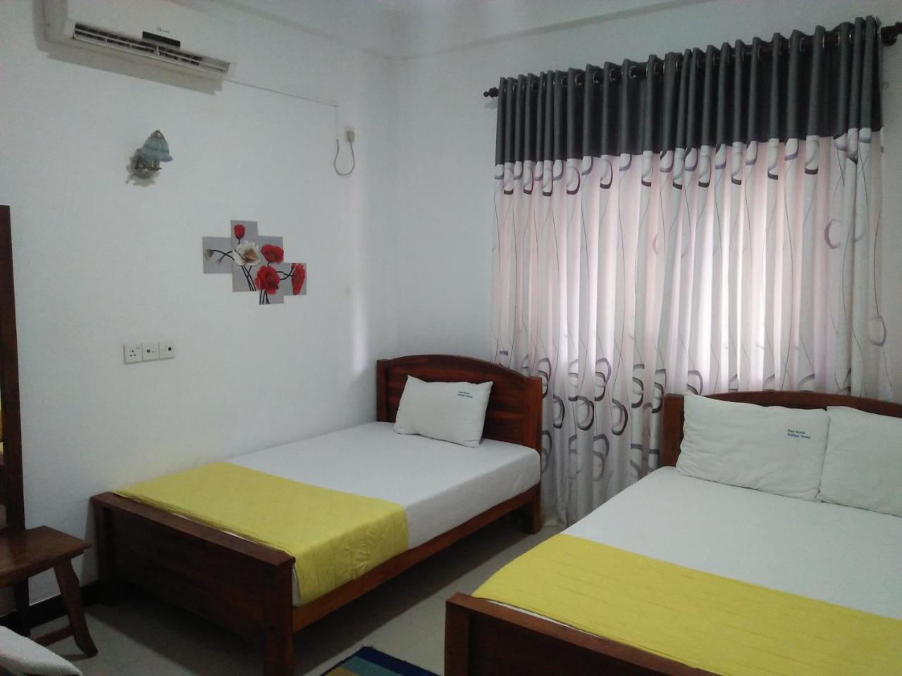 Tree House Holiday Home Kombichankulama 外观 照片